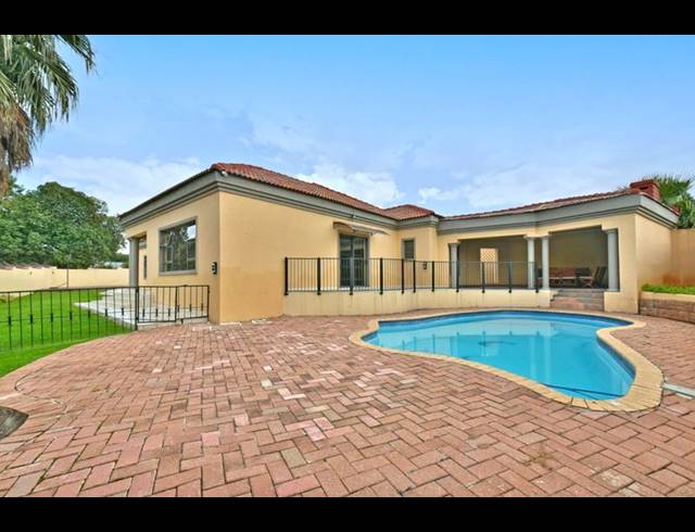 4 BEDROOM HOUSE FOR SALE IN GLENANDA